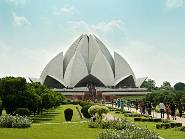 Mumbai to Delhi 2 Days Tour Package by Flight